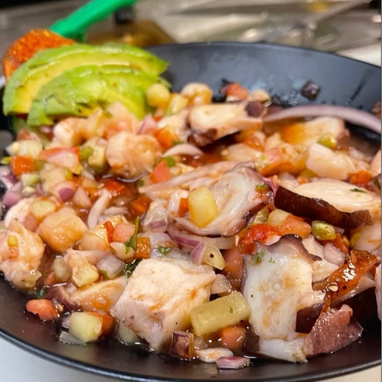 Fresh Ceviche: A Mexican Seafood Delight